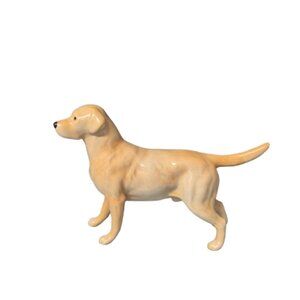 Vintage Beswick England Large Golden Yellow Labrador Retriever Dog Figurine